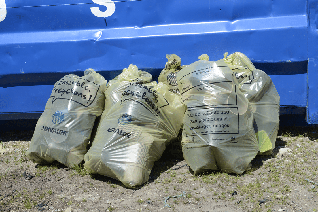 PHUS plusieurs sacs de collecte de pots usagés